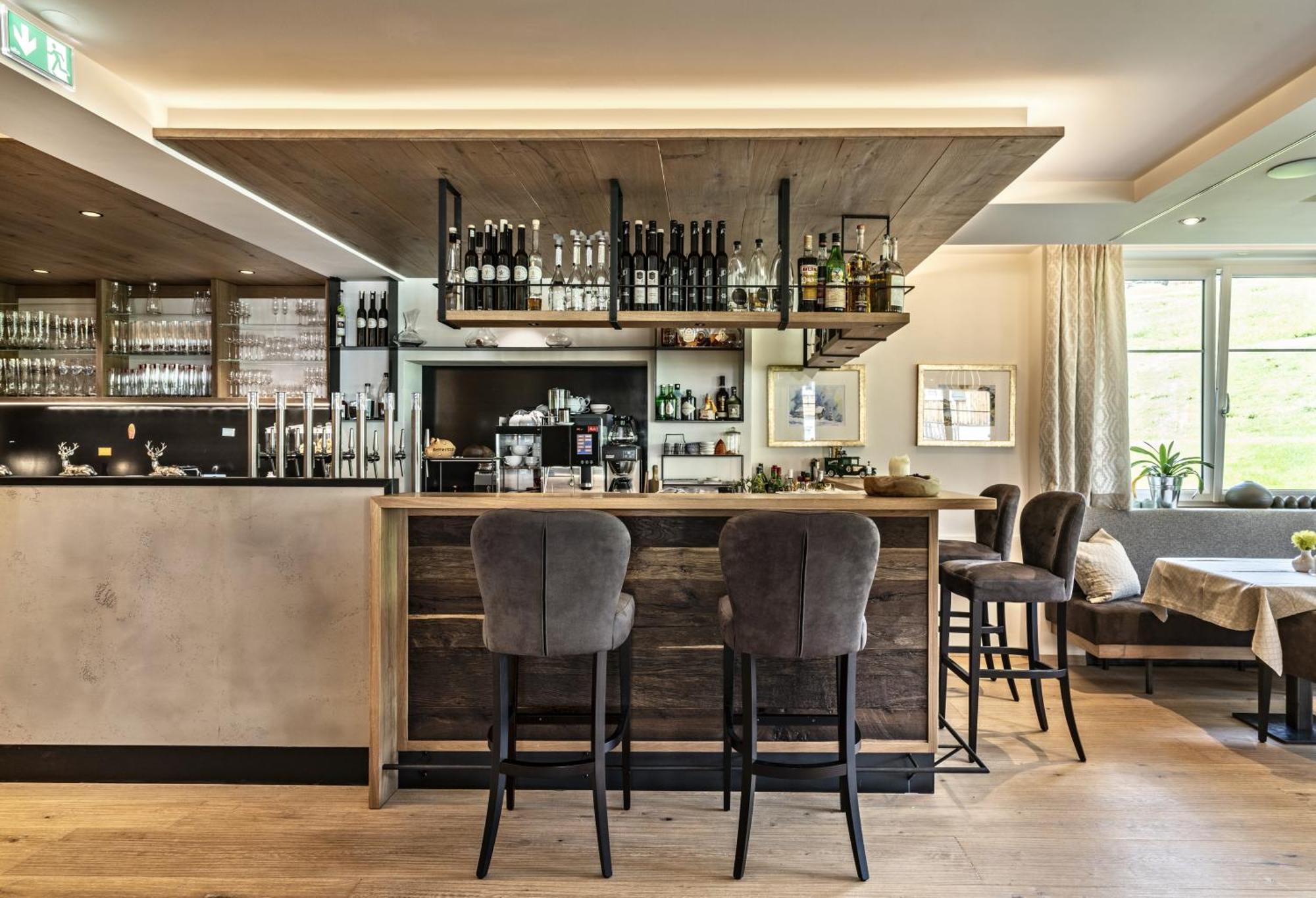Hotel Restaurant Formarin Oberlech Kültér fotó